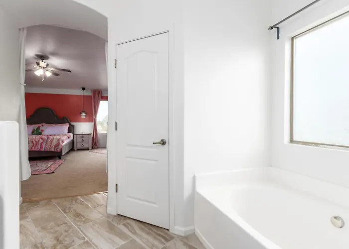 Cactus House 5br Family Fun Hub Avondale